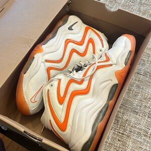 Vintage RARE Nike Air Max Uptempo Pippens